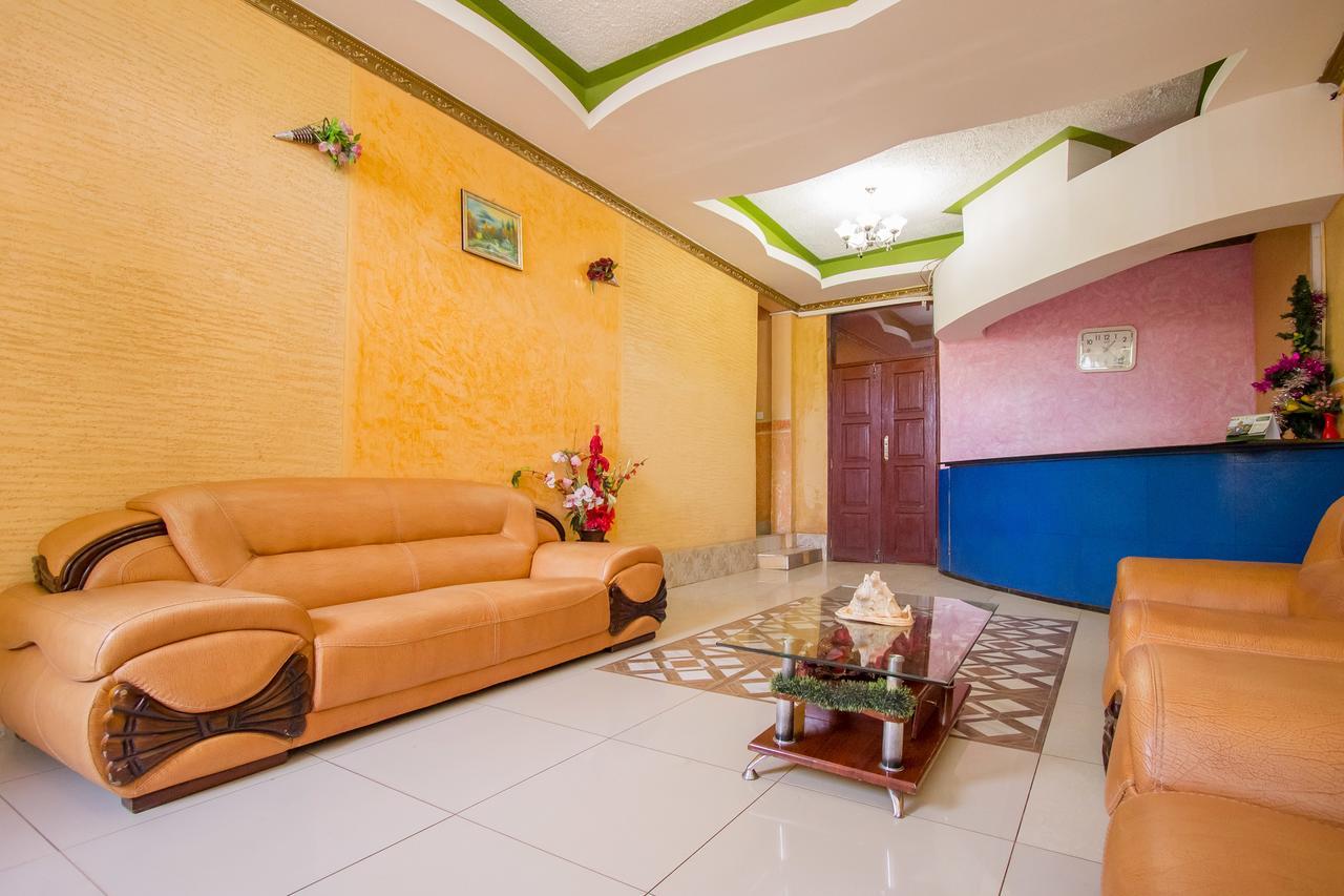 Grande Hotel Isiolo Esterno foto