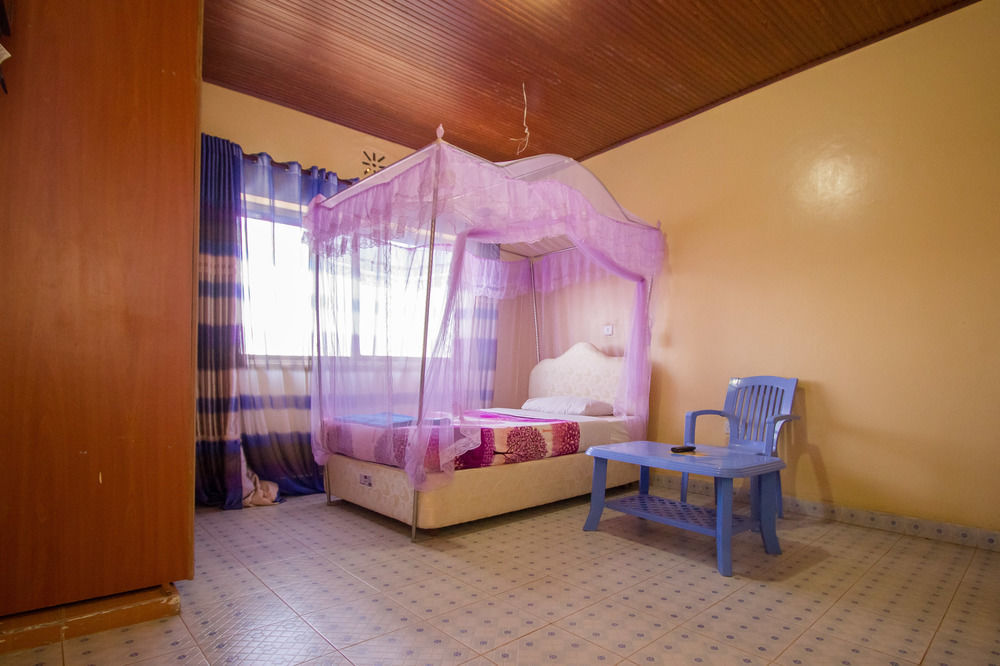 Grande Hotel Isiolo Esterno foto